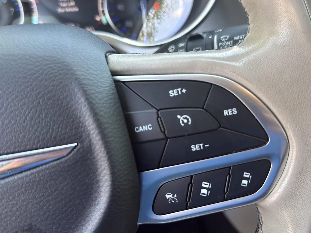 Certified Used 2019 Gray Chrysler Limited image 10