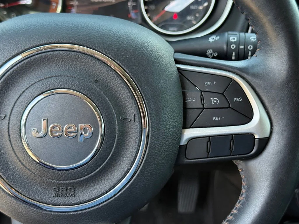 Used 2019 Red Jeep Limited image 16