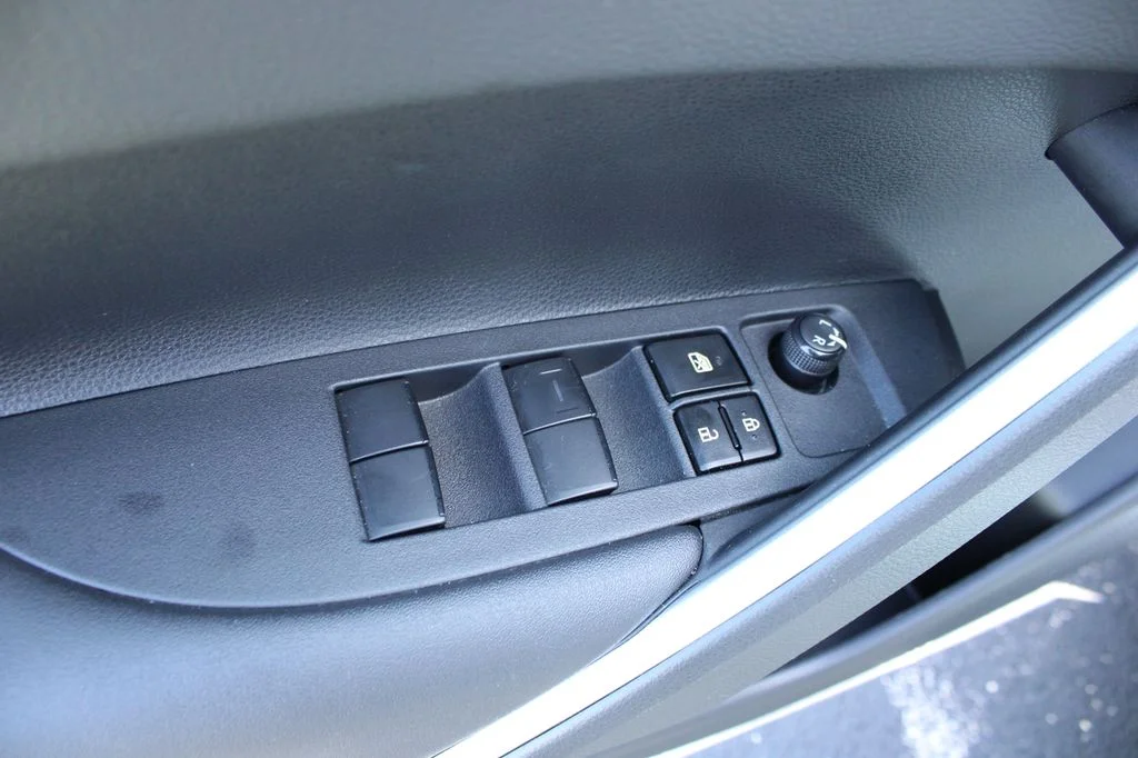 Used 2023 Silver Toyota XLE image 33