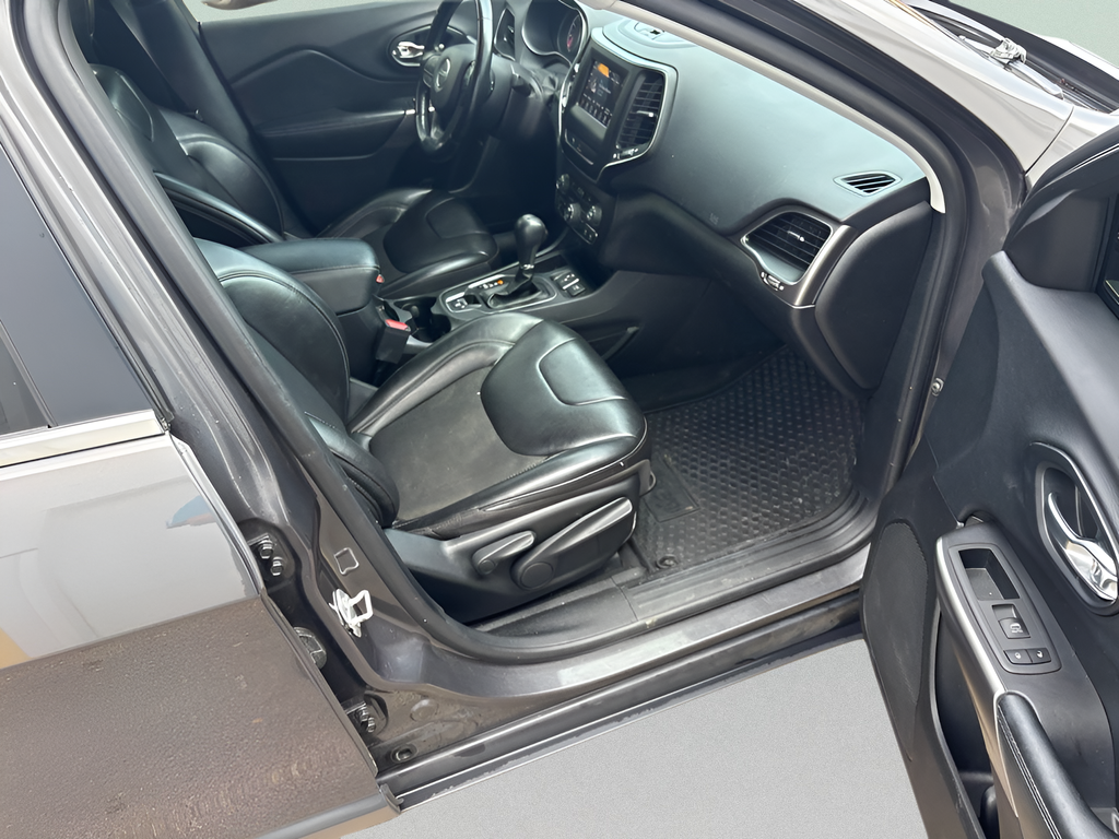 Certified Used 2020 Gray Jeep Latitude Plus image 12