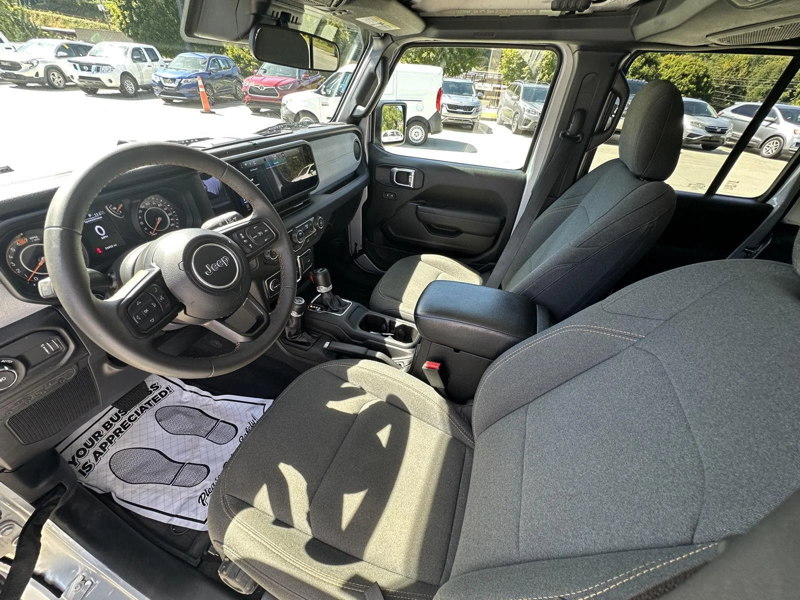 Used 2024 Silver Zynith Clearcoat Jeep Sport S image 10