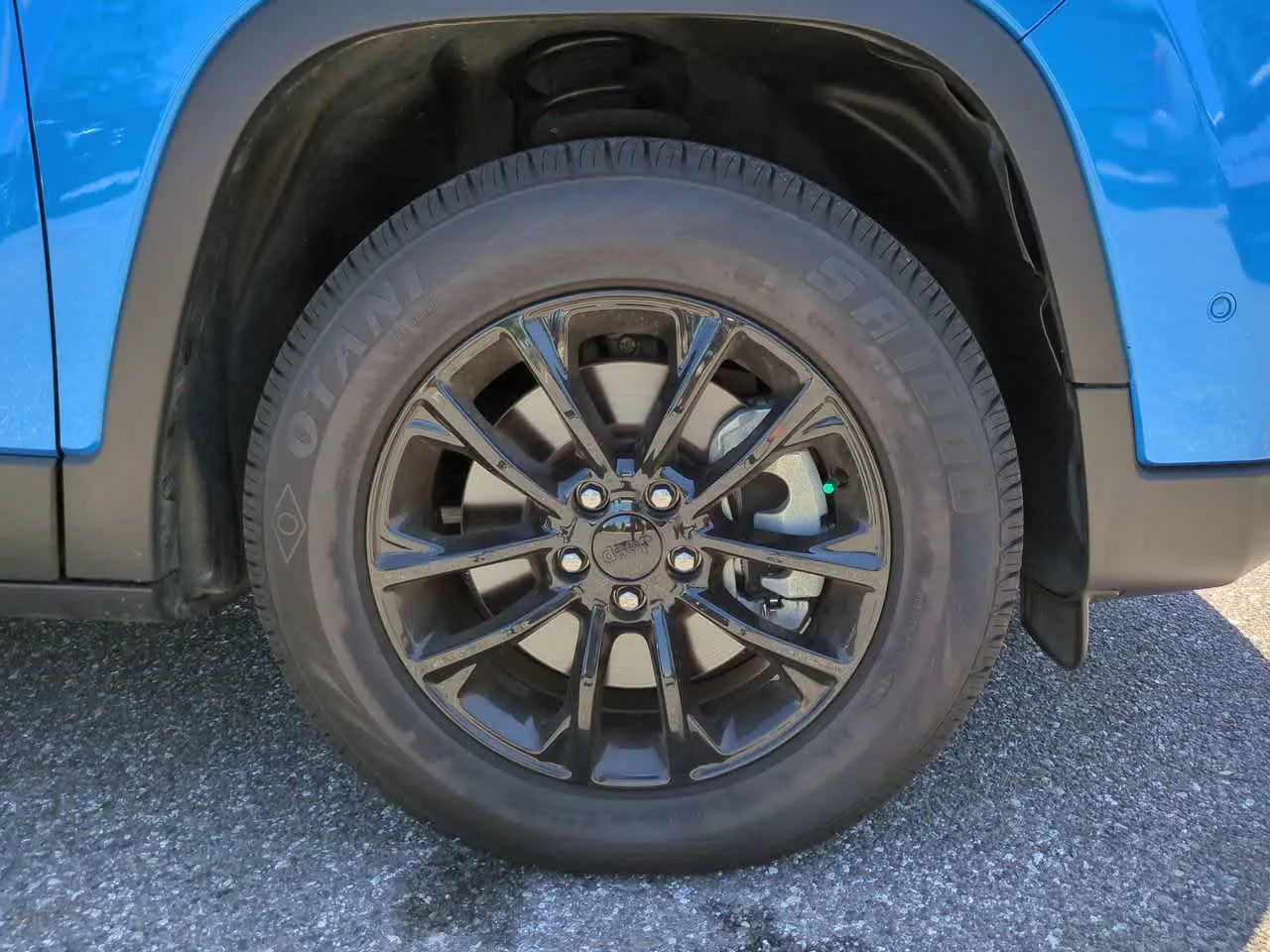2023 Jeep Cherokee Altitude Lux - Photo 11