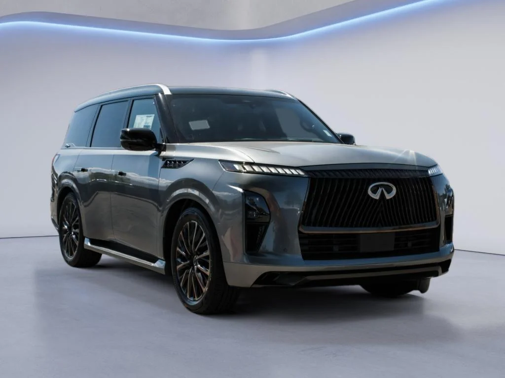 New 2027 2T DYNAMIC META INFINITI Autograph 4WD image 3