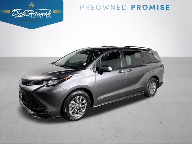 2021 Toyota Sienna XLE