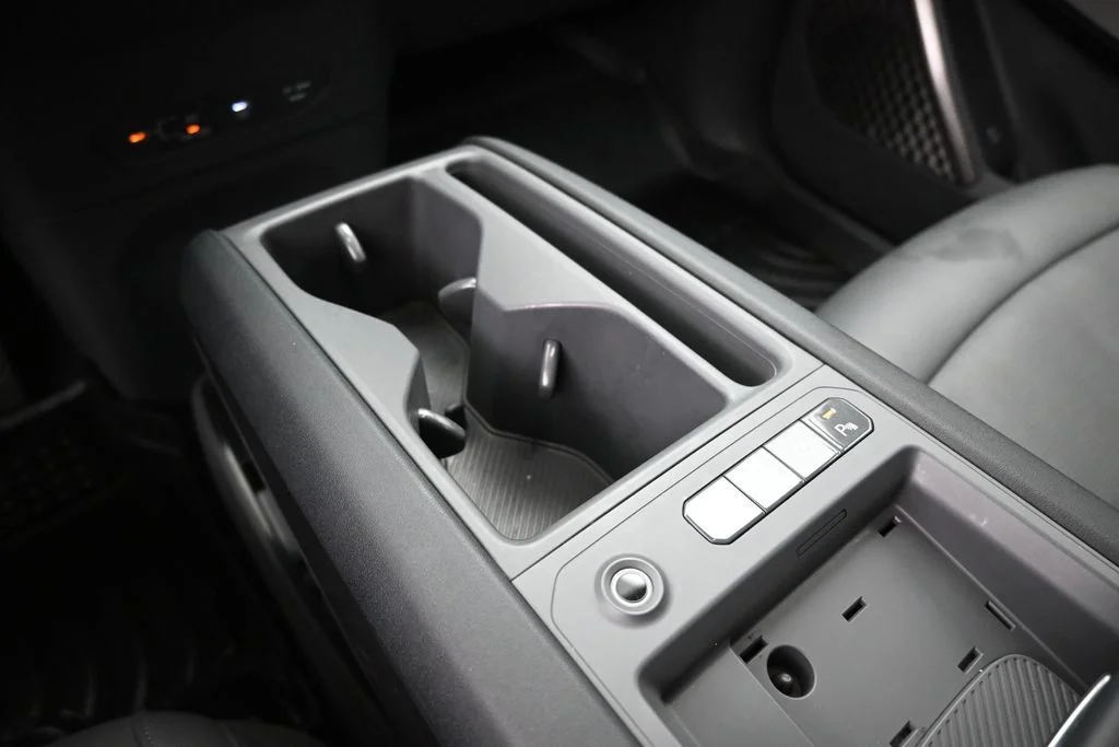 Used 2024 Black Kia Light Long Range image 19