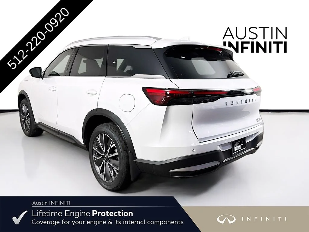 New 2027 RADIANT WHITE INFINITI LUXE image 6