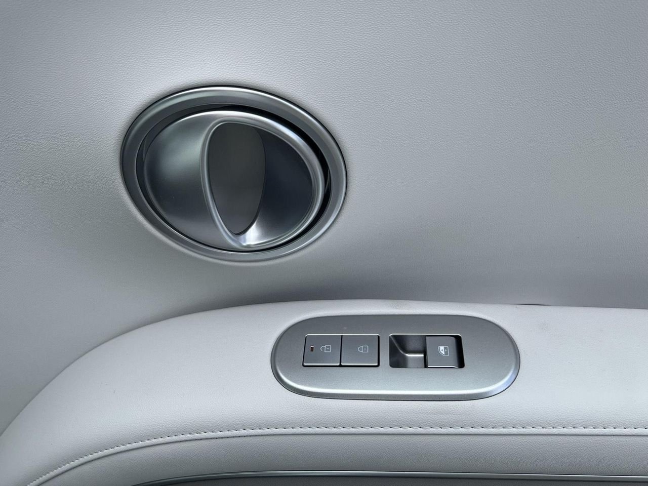 New 2026 Creamy White Pearl Hyundai SEL Premium 8P image 57