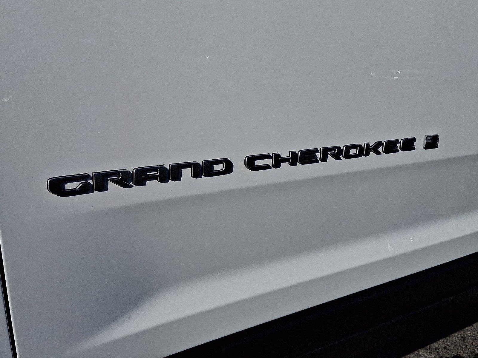 New 2026 Bright White Clearcoat Jeep Laredo X image 18