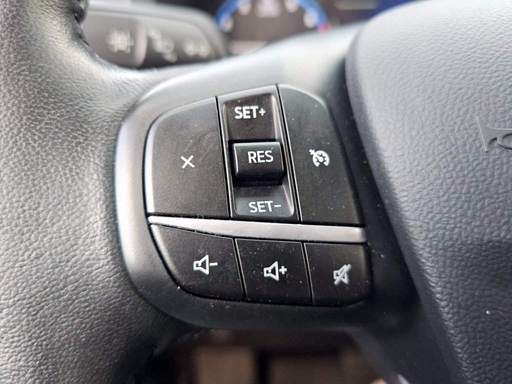 Used 2022 Silver Metallic Ford Outer Banks image 11