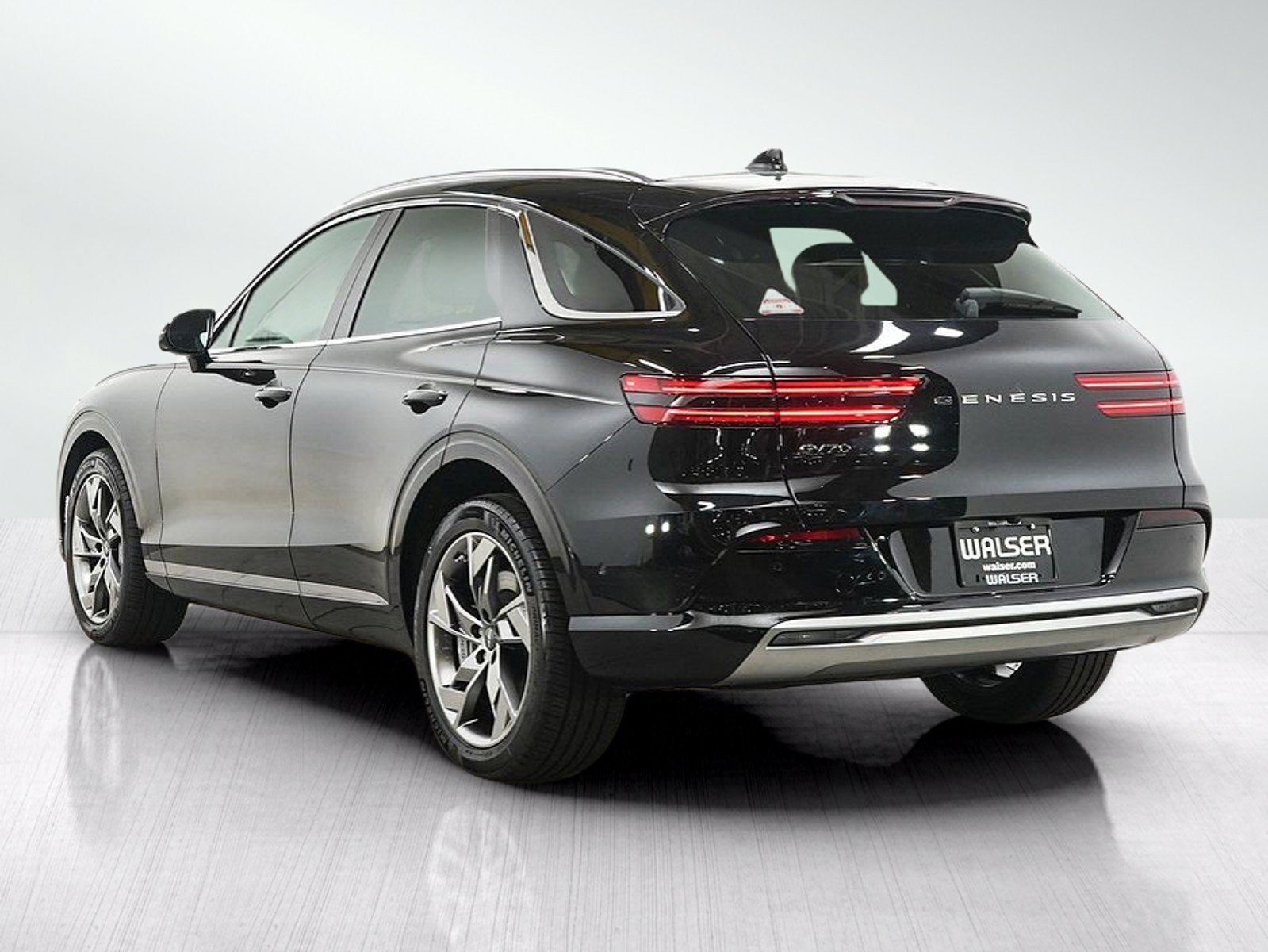 Used 2023 Vik Black Genesis Advanced AWD image 3