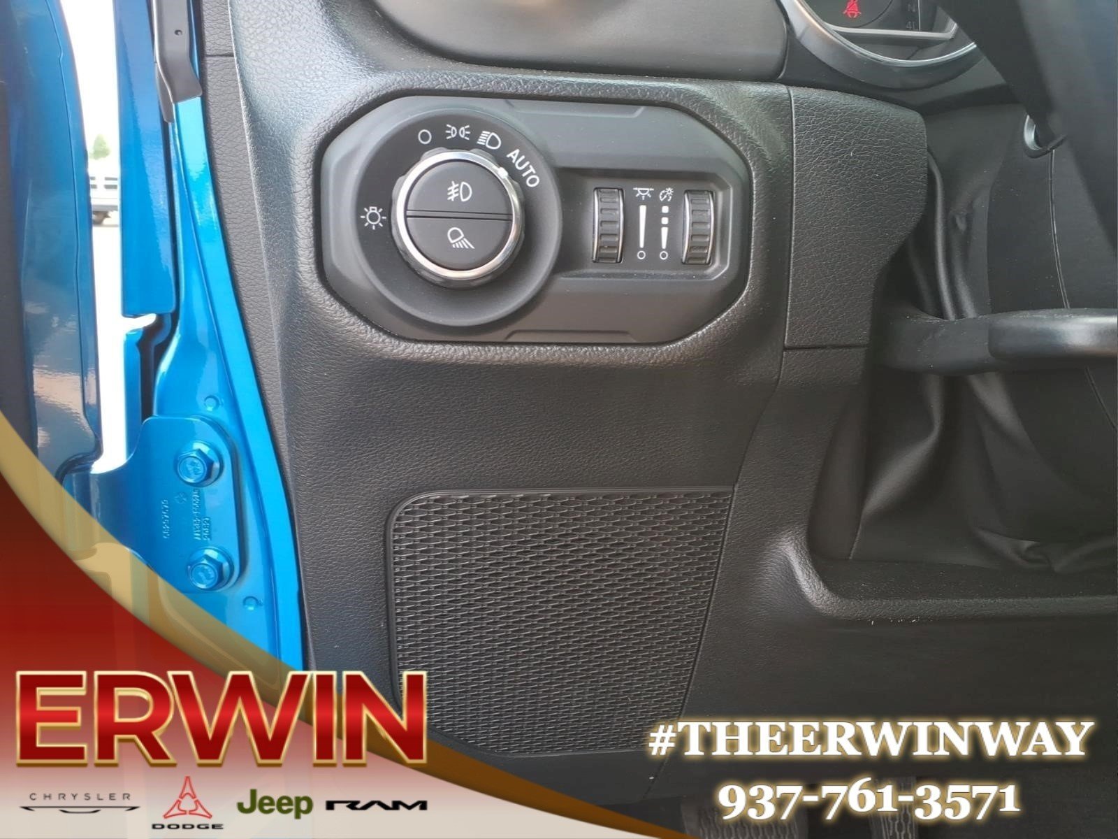 Used 2022 Hydro Blue Pearl Coat Jeep Willys image 15