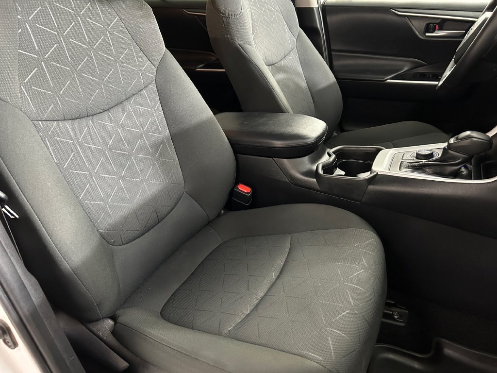 Used 2021 White Toyota XLE image 14