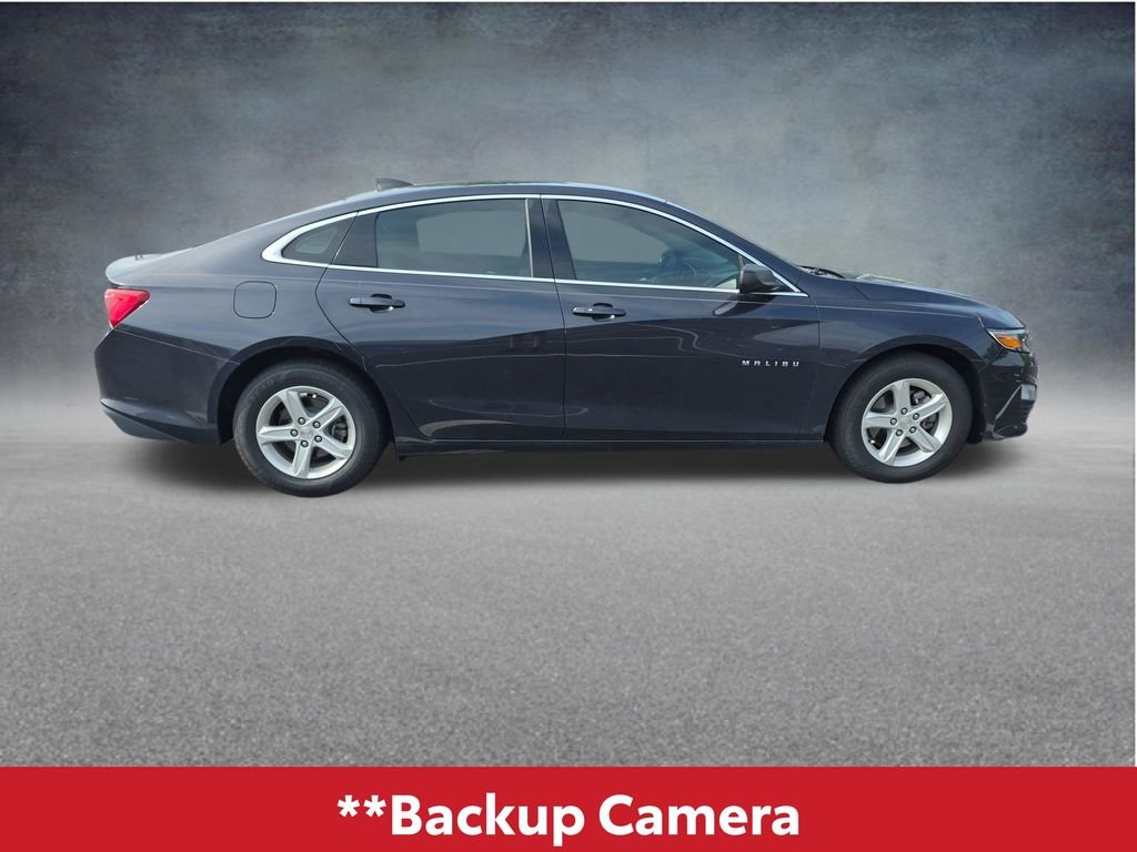 Used 2022 Gray Chevrolet LS image 4