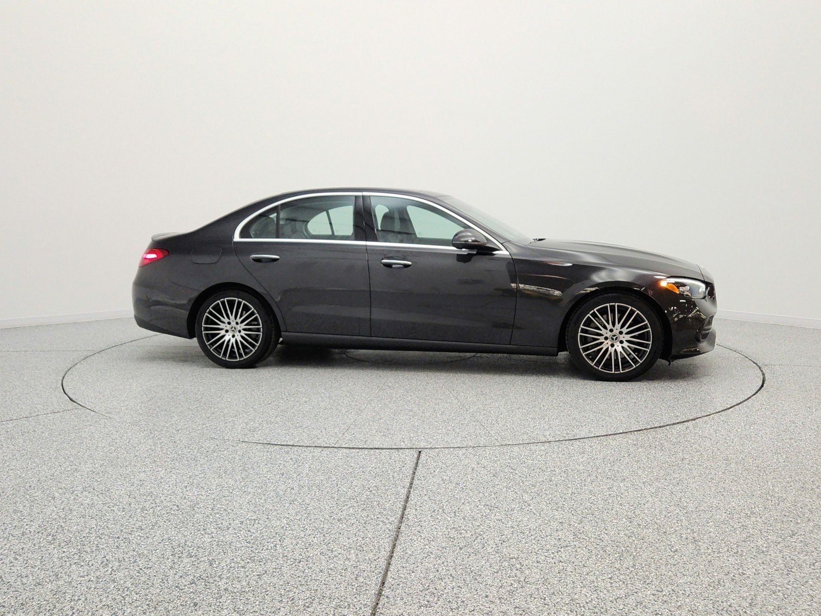 Used 2023 Graphite Grey Metallic Mercedes-Benz C 300 Sedan image 4