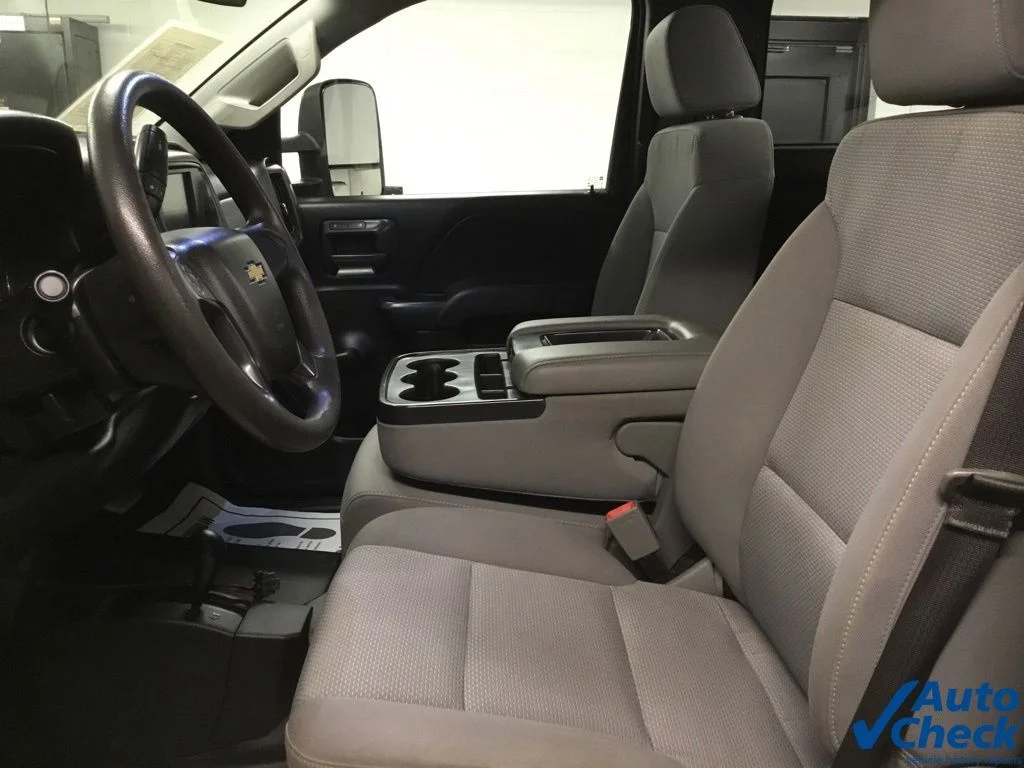 Used 2018 White Chevrolet Work Truck image 27