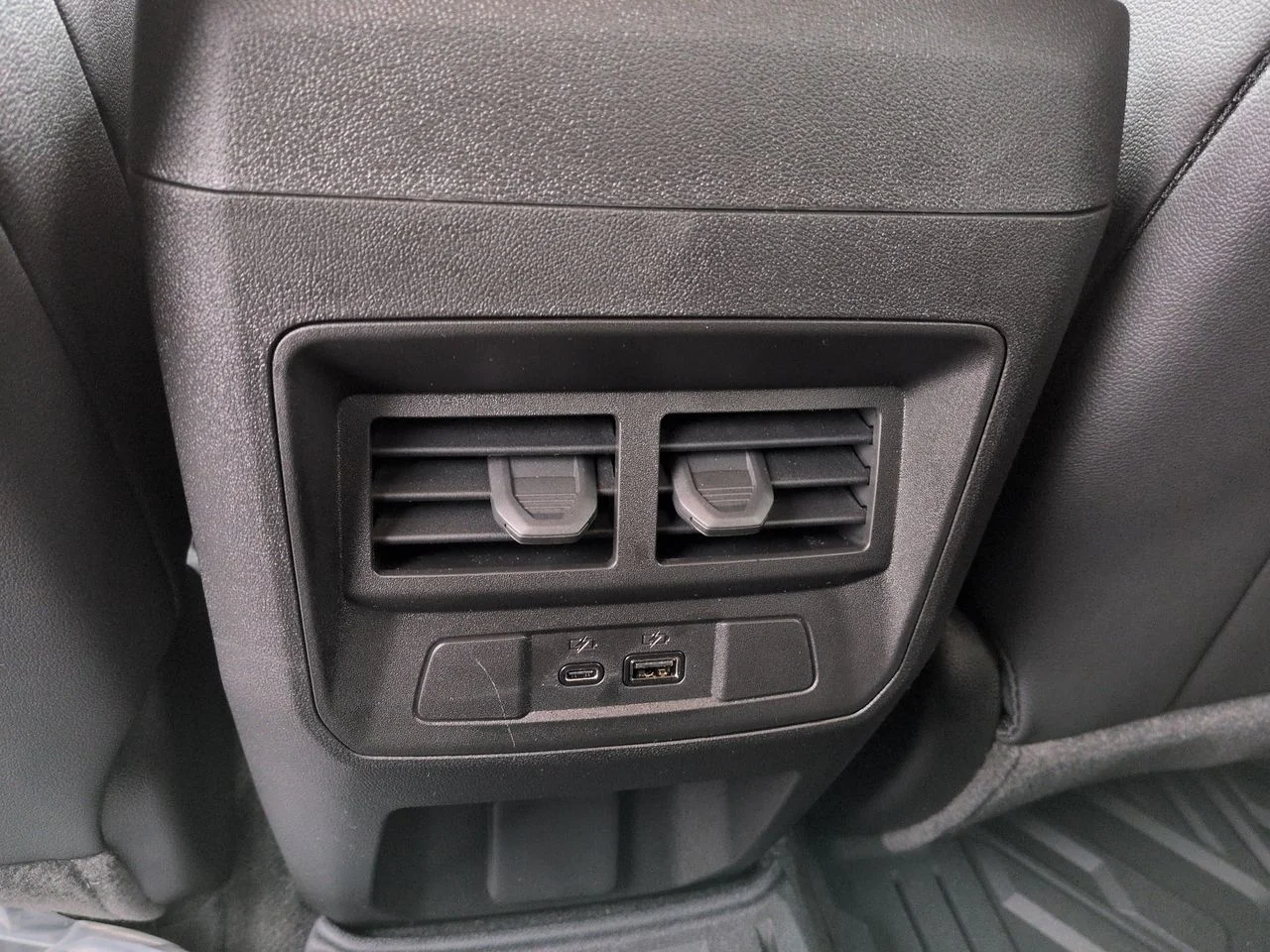2026 Chevrolet Colorado LT - Photo 21
