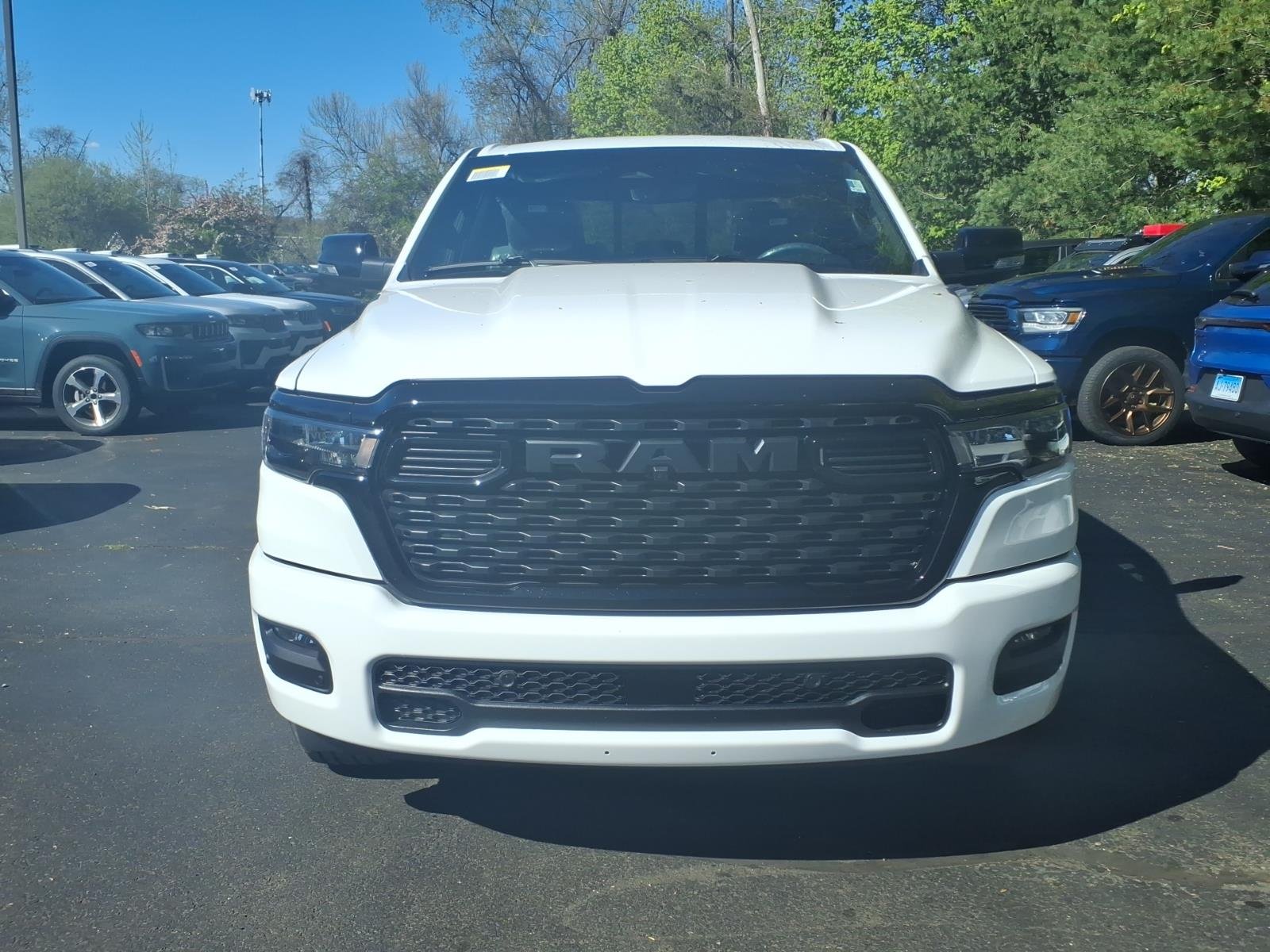 New 2026 Bright White Clear-Coat Exterior Paint RAM Big Horn/Lone Star image 2