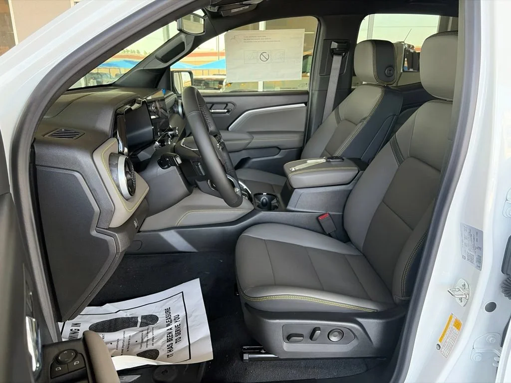 2026 Chevrolet Colorado ZR2 - Photo 16