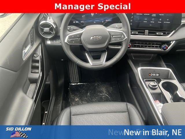 New 2026 Summit White Chevrolet AWD LT image 4
