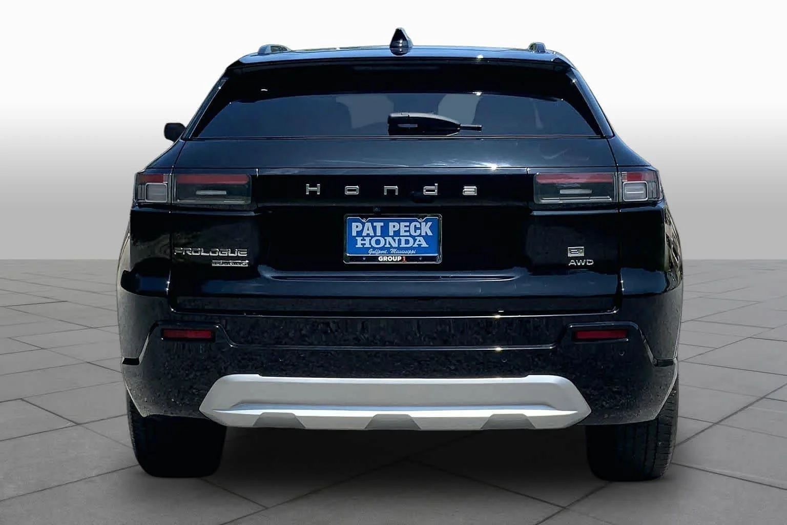 Used 2024 Raven Black Honda Touring image 4