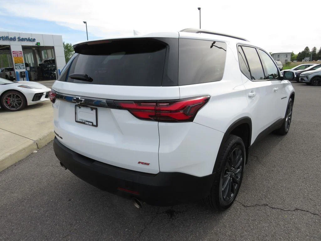 Used 2023 Summit White Chevrolet RS image 8