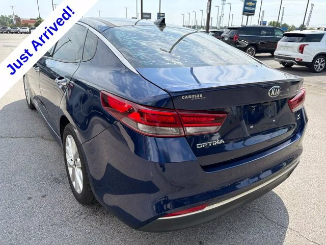 Used 2018 Blue Kia S image 5