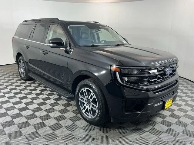Used 2025 Black Metallic Ford Active image 3
