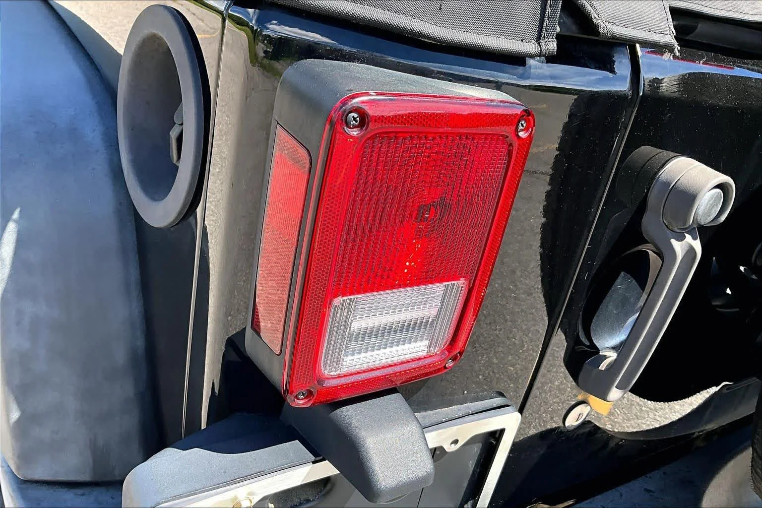 Used 2016 Black Clearcoat Jeep Sport image 28