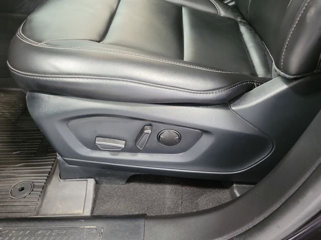 Certified Used 2023 Black Ford XLT image 9