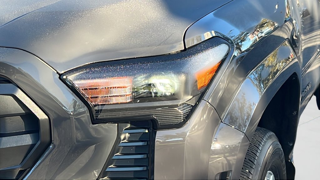 Used 2026  Toyota SR5 image 24