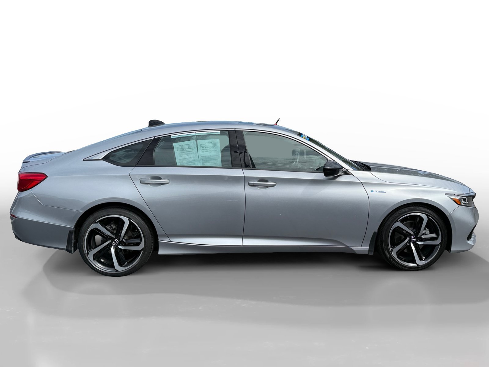 Used 2022 Lunar Silver Metallic Honda Sport image 6