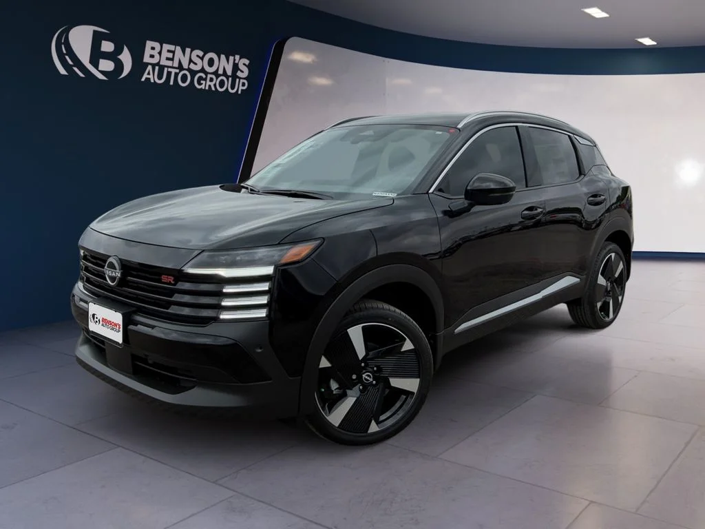 2026 Nissan Kicks 2.0 SR's photo