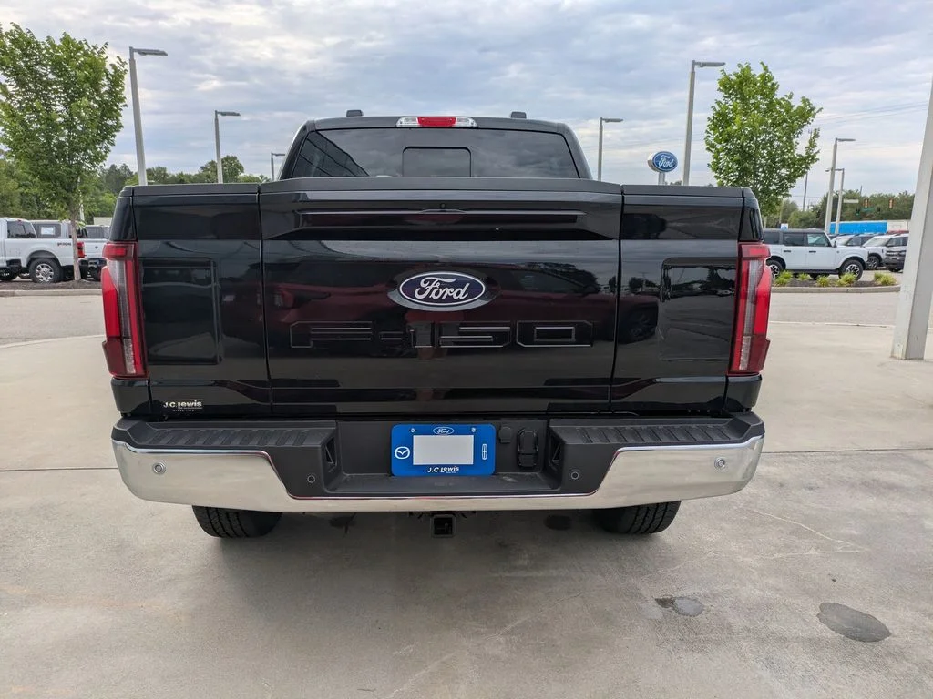New 2026 Agate Black Metallic Ford Lariat image 5