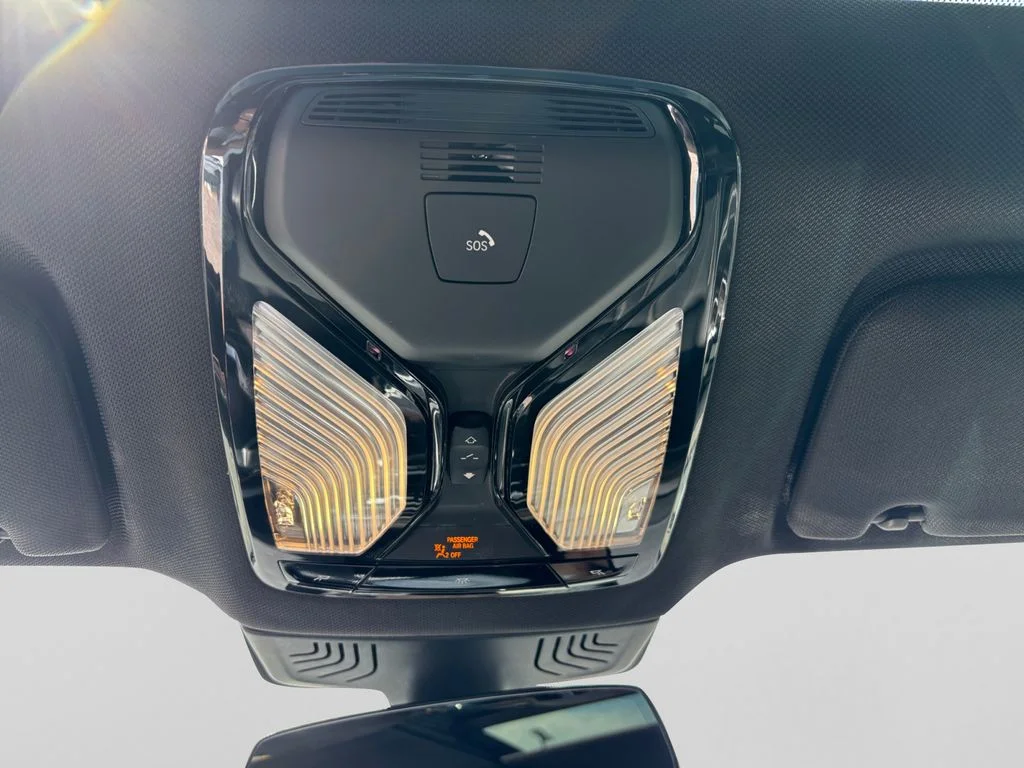 Used 2018 Black BMW 640 Gran Turismo i xDrive image 32