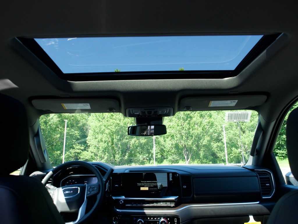 New 2026 Onyx Black GMC SLT image 19