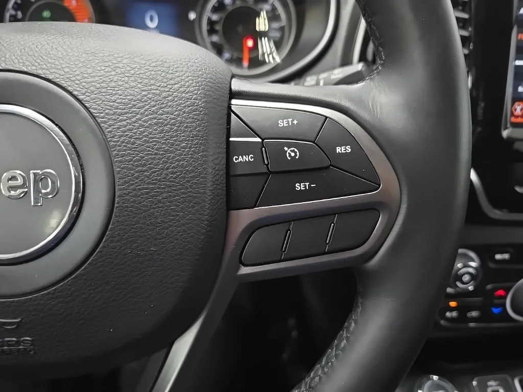 Used 2020 Gray Jeep Limited image 20