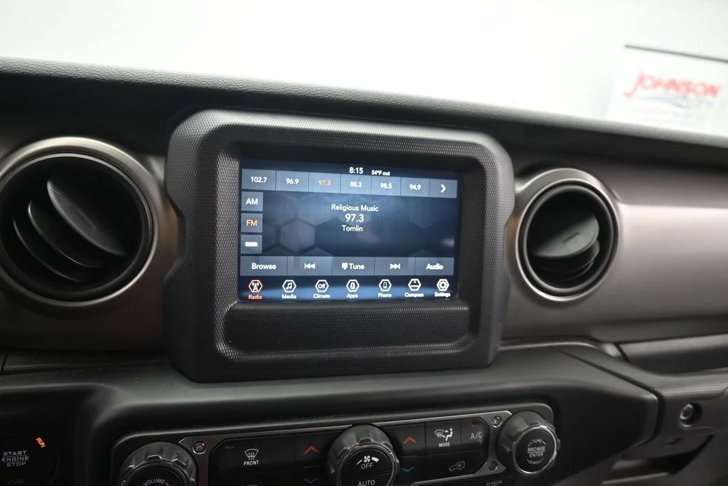 Used 2020 Silver Jeep Sport image 21