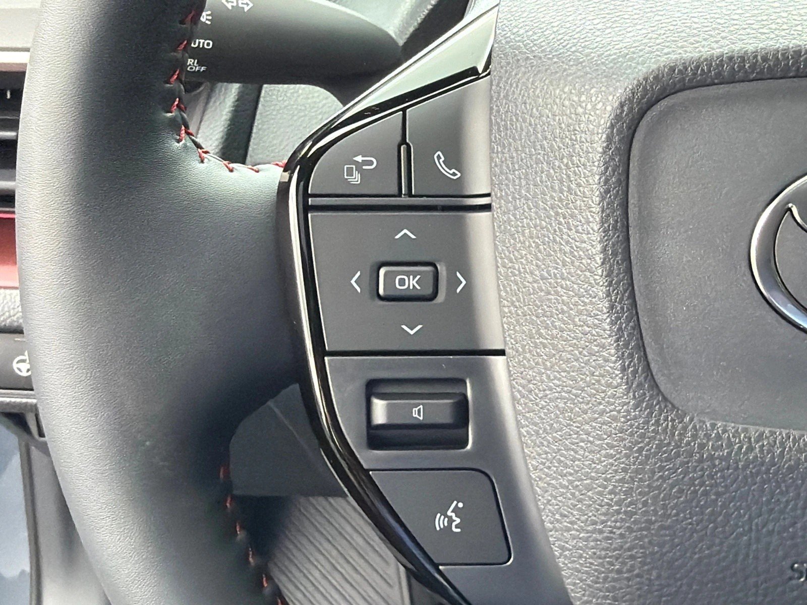 New 2027 Guardian Gray Toyota XSE image 24
