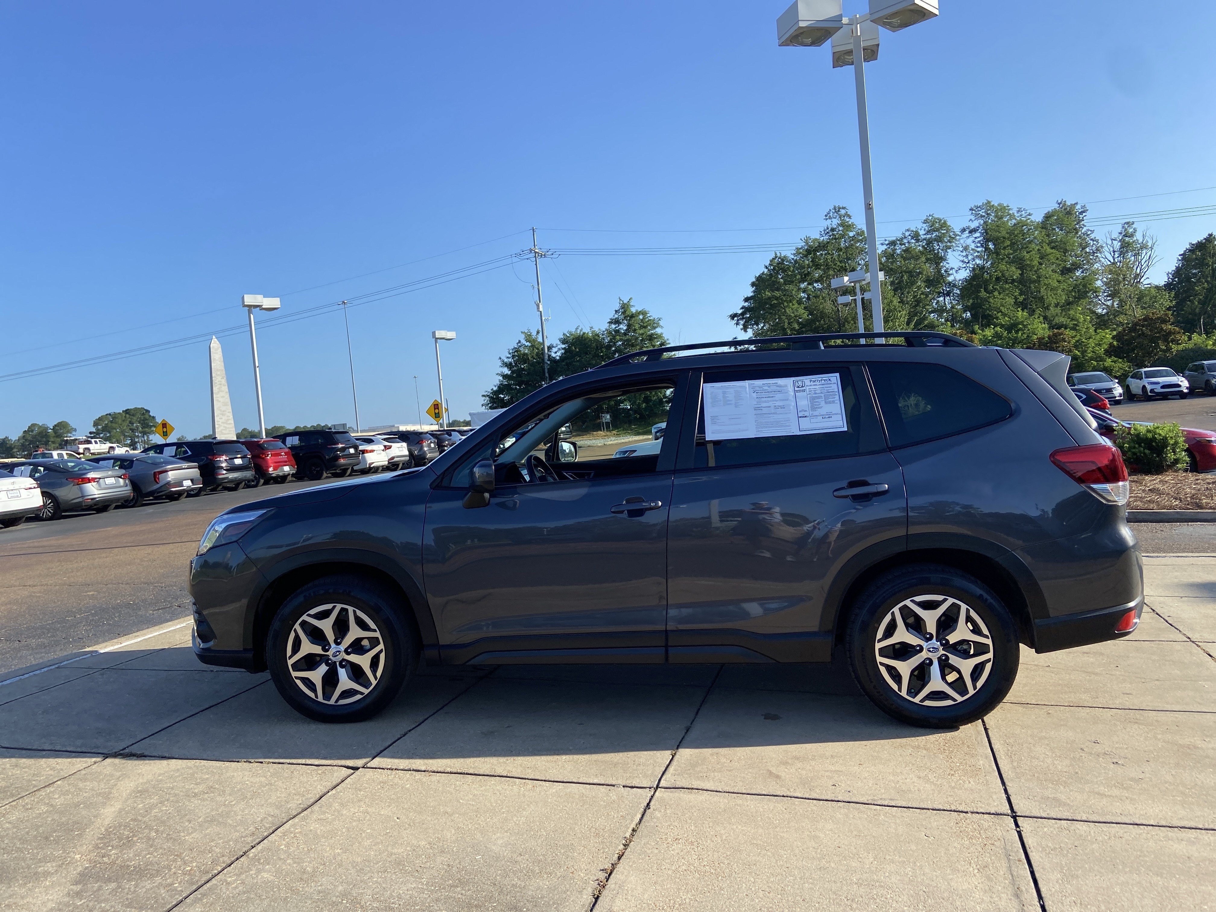 Used 2022 Magnetite Gray Metallic Subaru Premium image 7