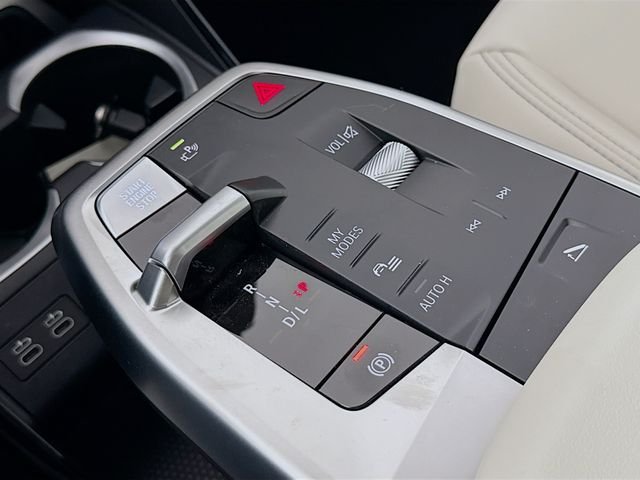 Used 2026 Red BMW xDrive28i image 17