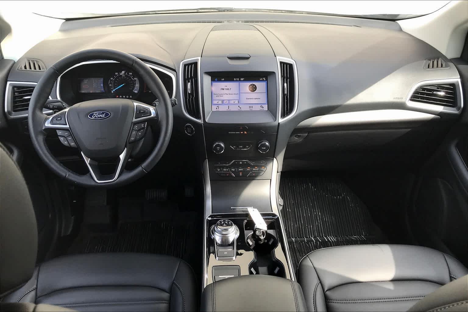 Used 2019 White Platinum Metallic Tri-Coat Ford SEL image 16