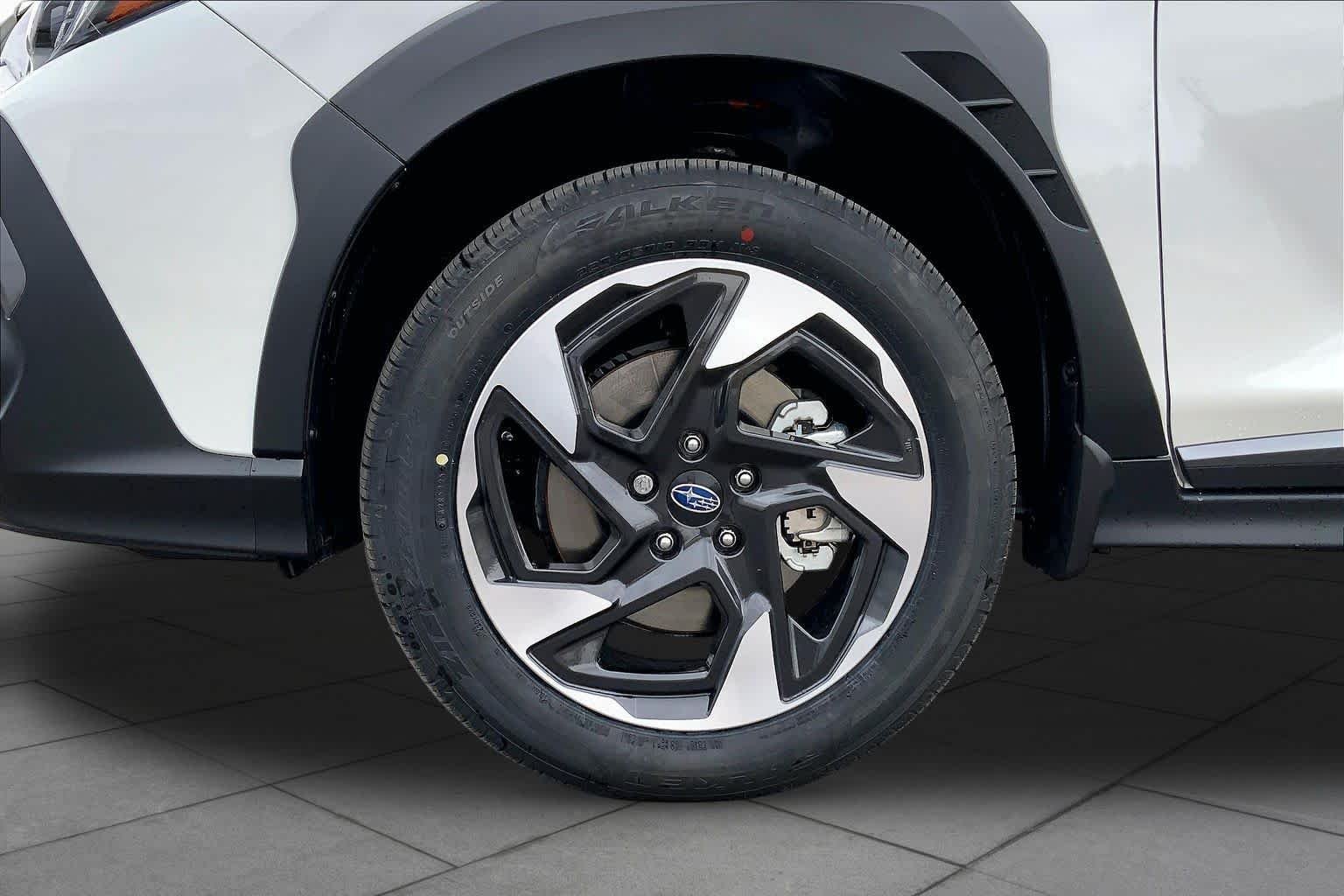New 2026 LITHIUM RED PEARL Subaru Limited image 11