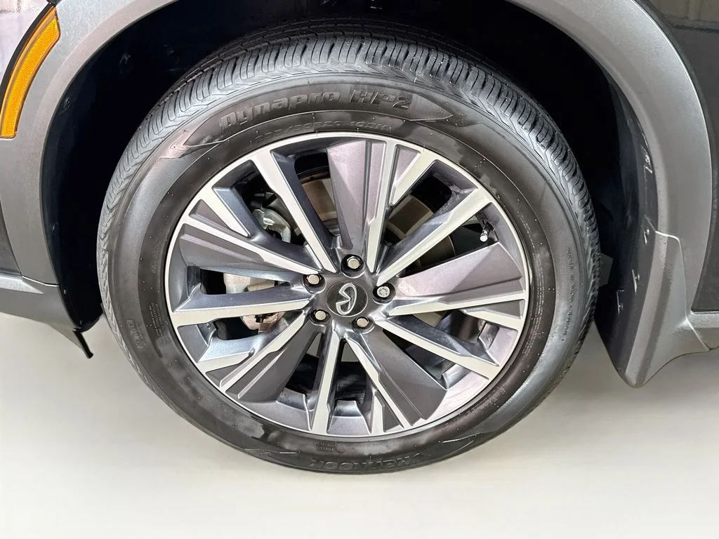 Certified Used 2026 Black INFINITI LUXE image 45