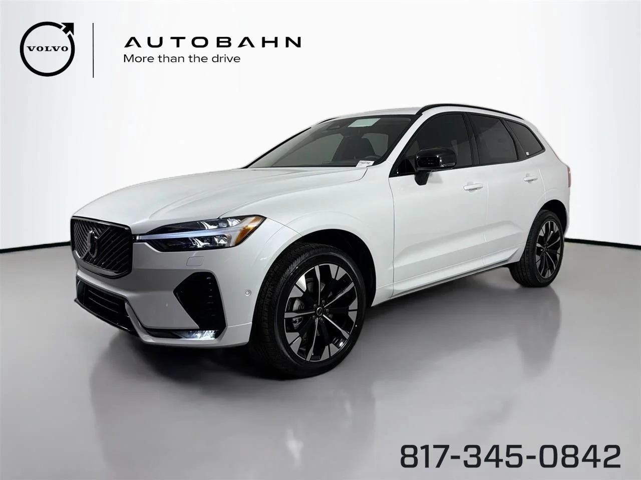 2026 Volvo XC60 B5 Plus Dark AWD's photo