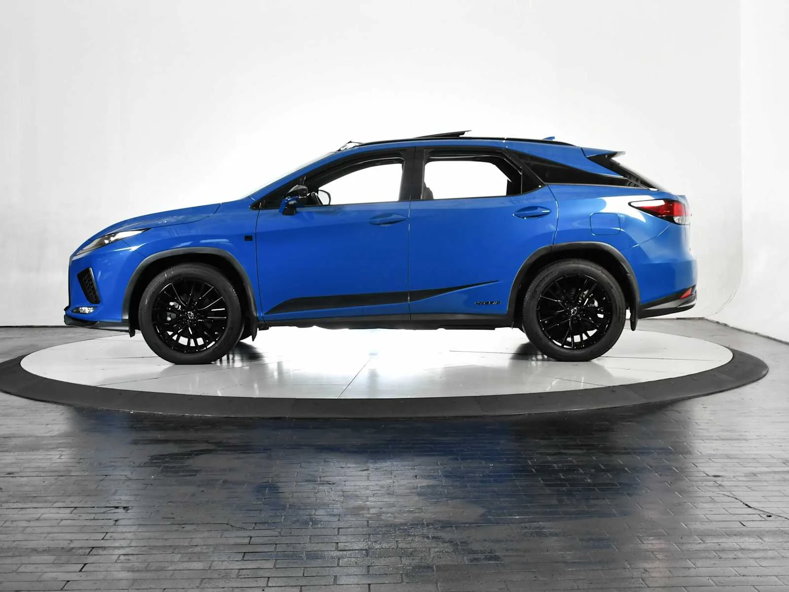 Certified Used 2022 GRECIAN BLUE Lexus F SPORT Handling image 2