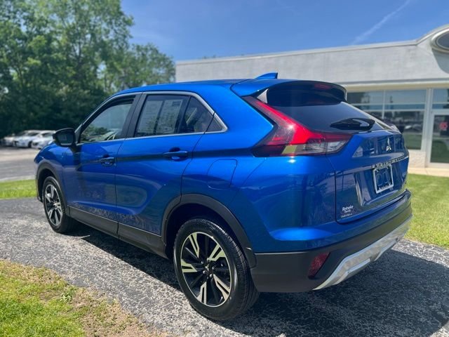 Used 2024 Blue Mitsubishi SE image 6