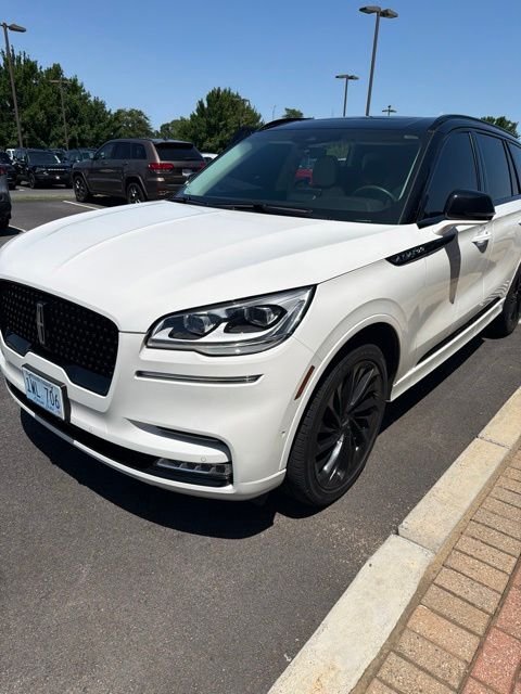 Used 2024 White Lincoln Black Label image 2