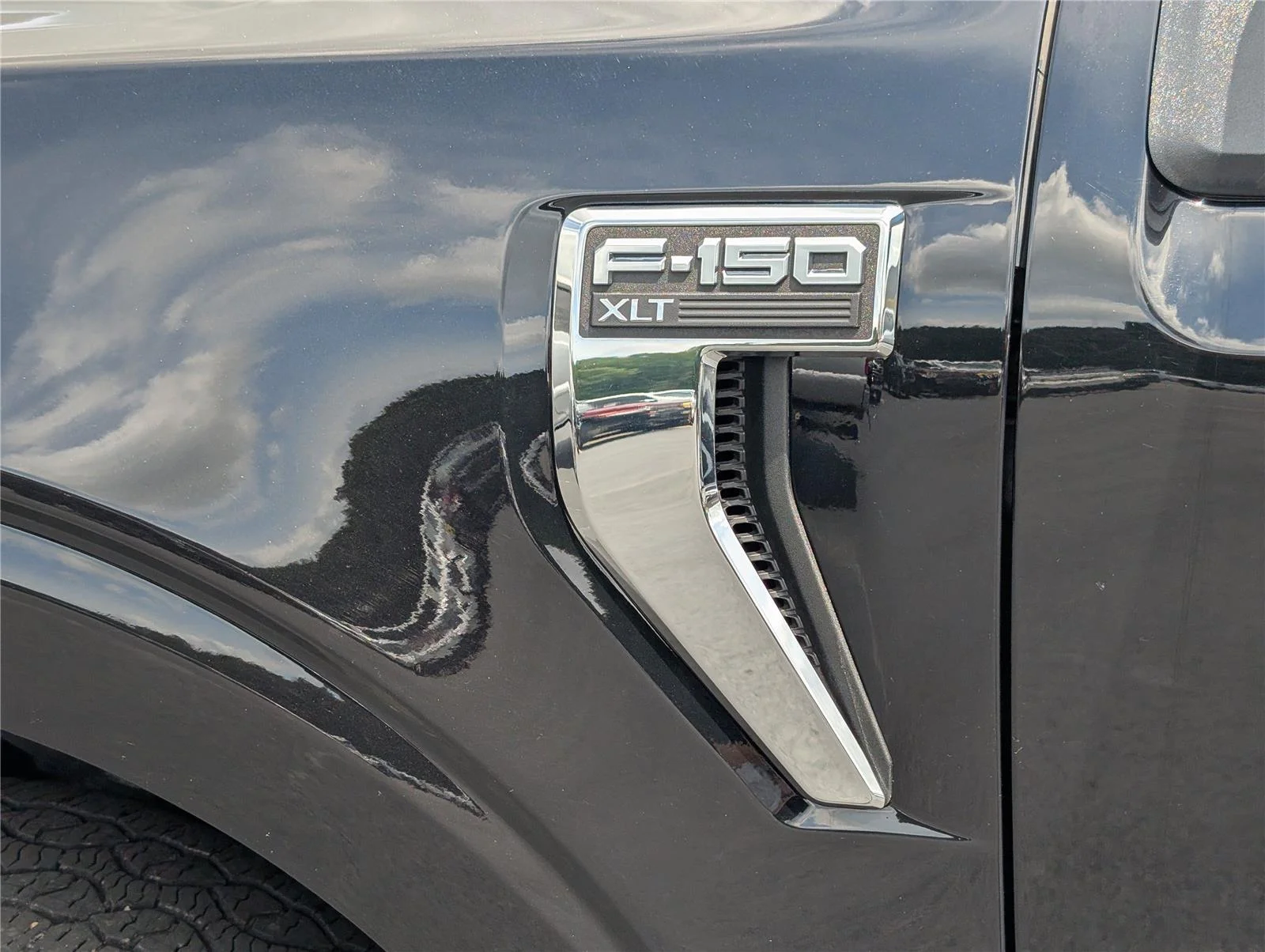 Used 2024 Agate Black Ford XLT image 34