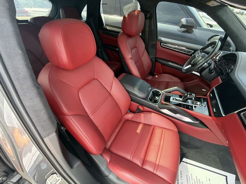 2021 Porsche Cayenne Turbo S E-Hybrid - Photo 31