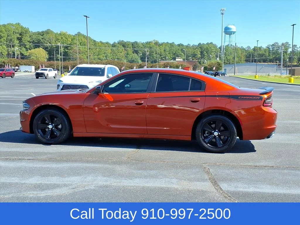 Used 2023 Orange Dodge SXT image 2